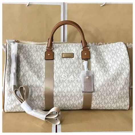 michael kors duffle bag white